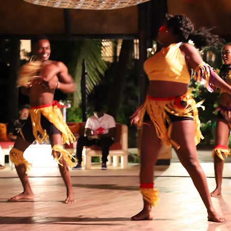 Diani Reef Beach Resort & Spa - Your Beachfront Bliss Awaits Diani Beach Esterno foto Traditional dancers in the Seychelles